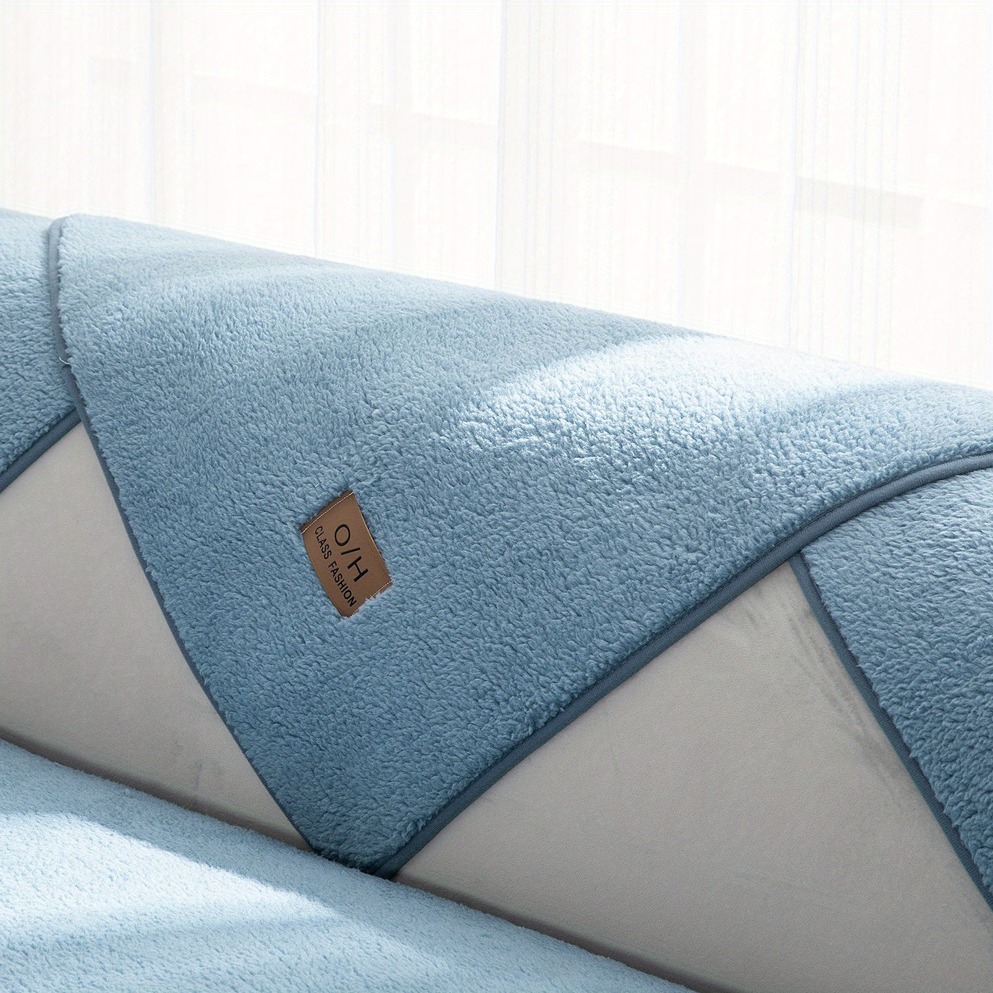 1pc Thickened Sherpa Velvet Sofa Slipcover, Pets Dog Friendly, Sherpa Fleece Sofa Couch Cover, Furniture Protector Fuzzy Non Slip Sofa Slipcover, For Bedroom Office Living Room Decor