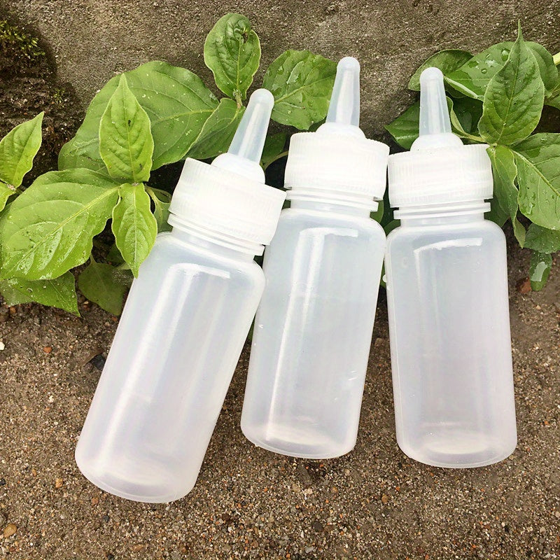 1pc 60ml Pet Milk Feeding Bottle - Soft, Small Nipples for Easy Feeding, Measurement Scale for Accurate Feeding, Essential Pet Nursing Supplies for Kittens and Small Pets