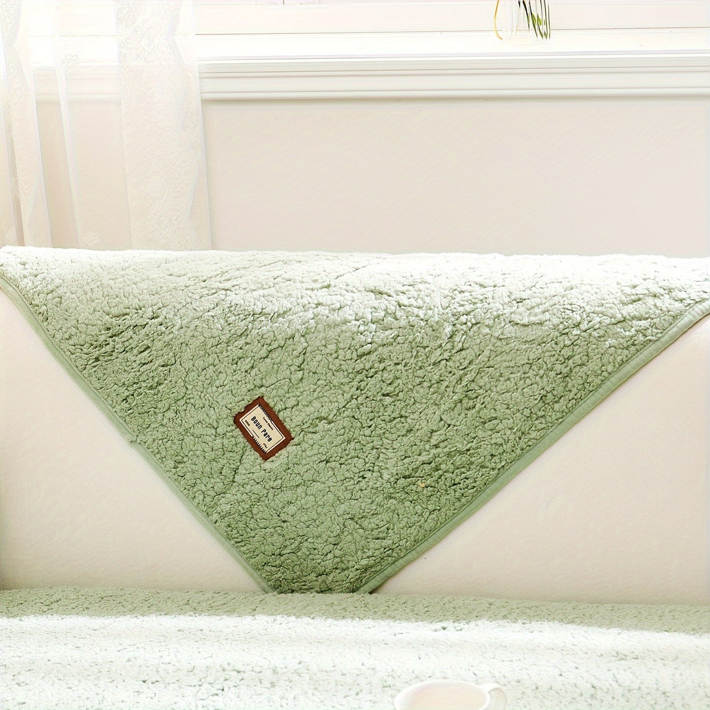 1pc Plush Sherpa Sofa Cover - Soft, Fuzzy, Non-Slip, Pet-Friendly, Thickened Furniture Protector for Bedroom, Office, Living Room Home Decor - Easy to Clean, Durable, Stain-Resistant, Machine Washable