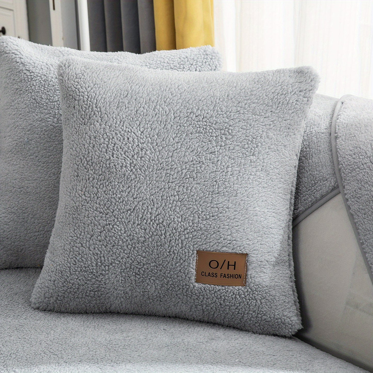 1pc Thickened Sherpa Velvet Sofa Slipcover, Pets Dog Friendly, Sherpa Fleece Sofa Couch Cover, Furniture Protector Fuzzy Non Slip Sofa Slipcover, For Bedroom Office Living Room Decor