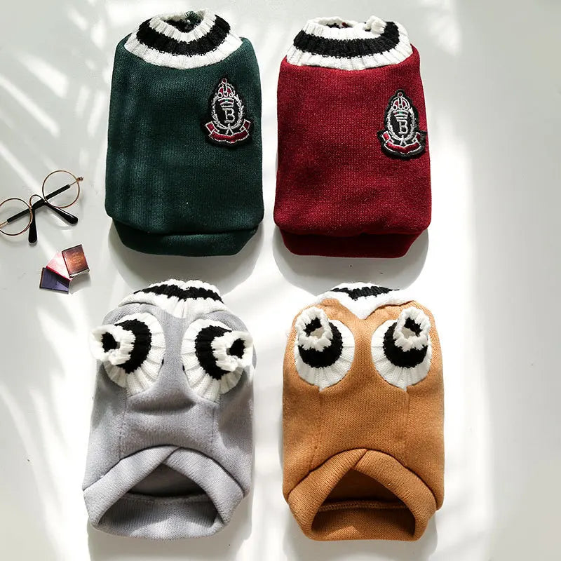 Autumn and winter new knitted vest V-neck college style pet dog cat clothes vest Teddy Bo Beauty products