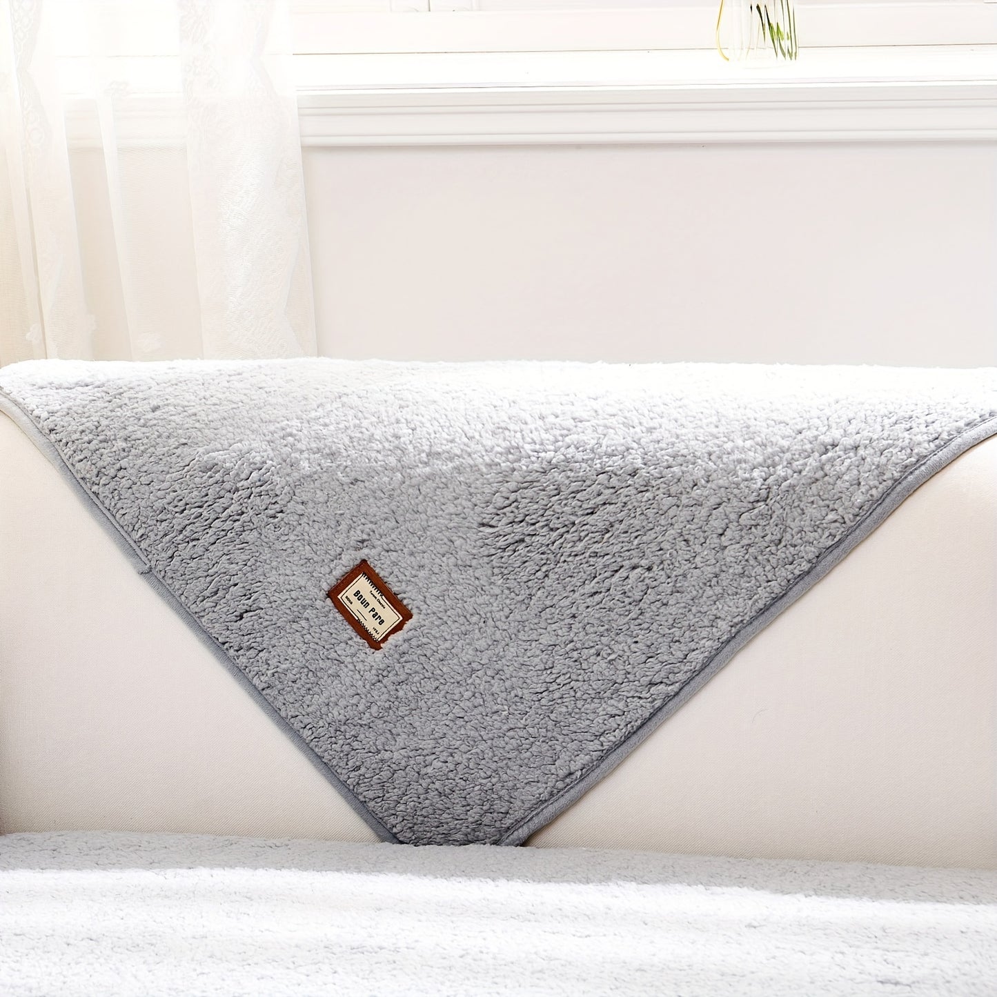 1pc Plush Sherpa Sofa Cover - Soft, Fuzzy, Non-Slip, Pet-Friendly, Thickened Furniture Protector for Bedroom, Office, Living Room Home Decor - Easy to Clean, Durable, Stain-Resistant, Machine Washable