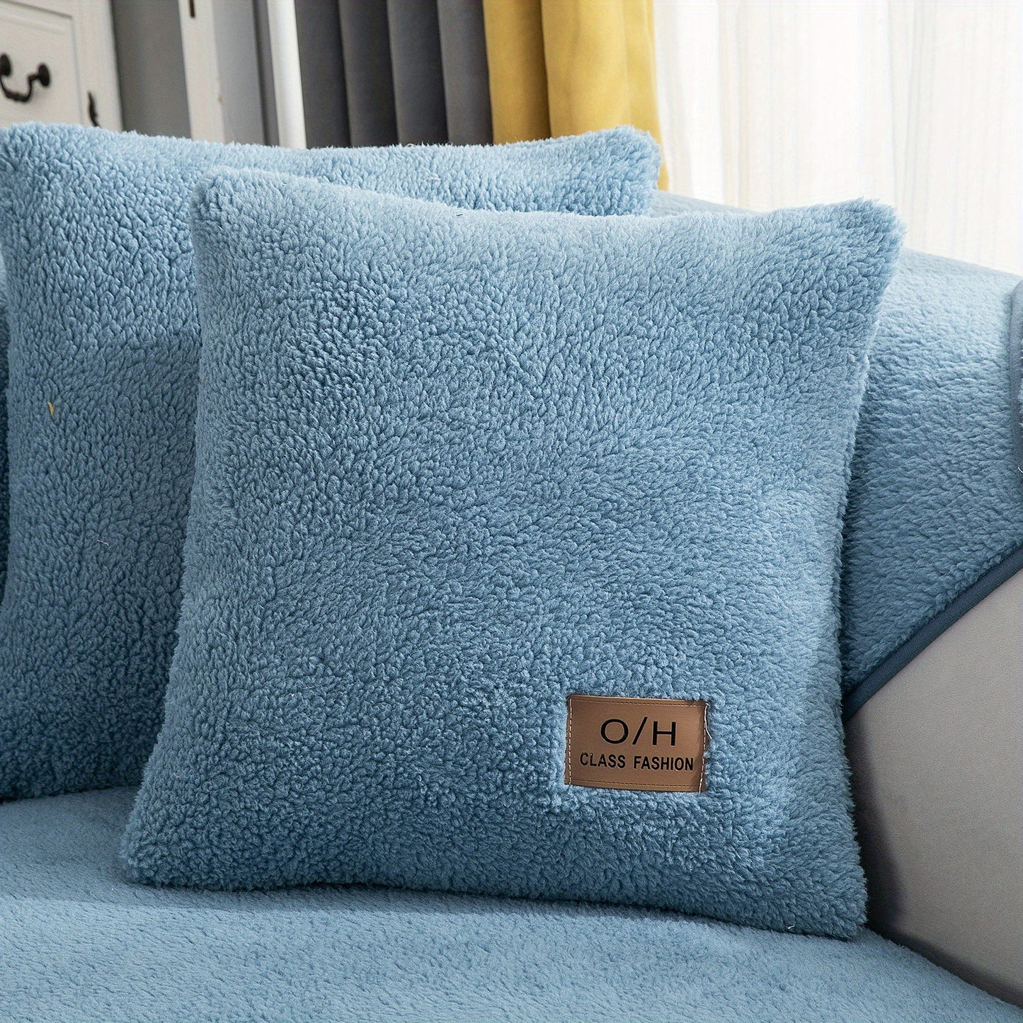 1pc Thickened Sherpa Velvet Sofa Slipcover, Pets Dog Friendly, Sherpa Fleece Sofa Couch Cover, Furniture Protector Fuzzy Non Slip Sofa Slipcover, For Bedroom Office Living Room Decor