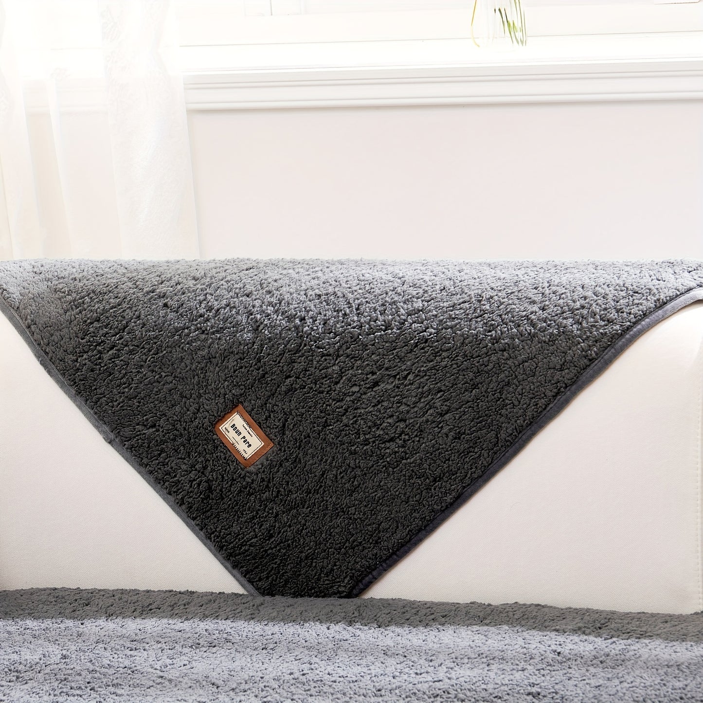 1pc Plush Sherpa Sofa Cover - Soft, Fuzzy, Non-Slip, Pet-Friendly, Thickened Furniture Protector for Bedroom, Office, Living Room Home Decor - Easy to Clean, Durable, Stain-Resistant, Machine Washable