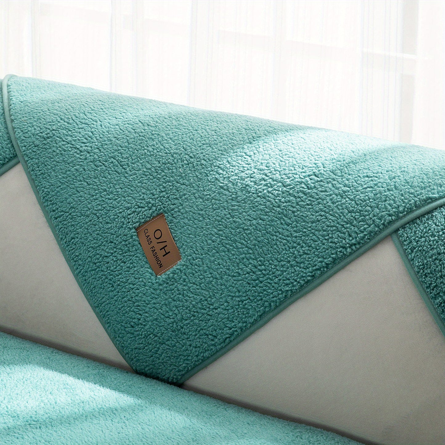 1pc Thickened Sherpa Velvet Sofa Slipcover, Pets Dog Friendly, Sherpa Fleece Sofa Couch Cover, Furniture Protector Fuzzy Non Slip Sofa Slipcover, For Bedroom Office Living Room Decor