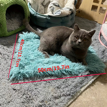 [Warm Luxurious Pet Blanket Comfort] Luxurious Plush Pet Blanket for Cats & Dogs - Machine Washable, Winter Warmth Comfort Mat for Nests and Sofas